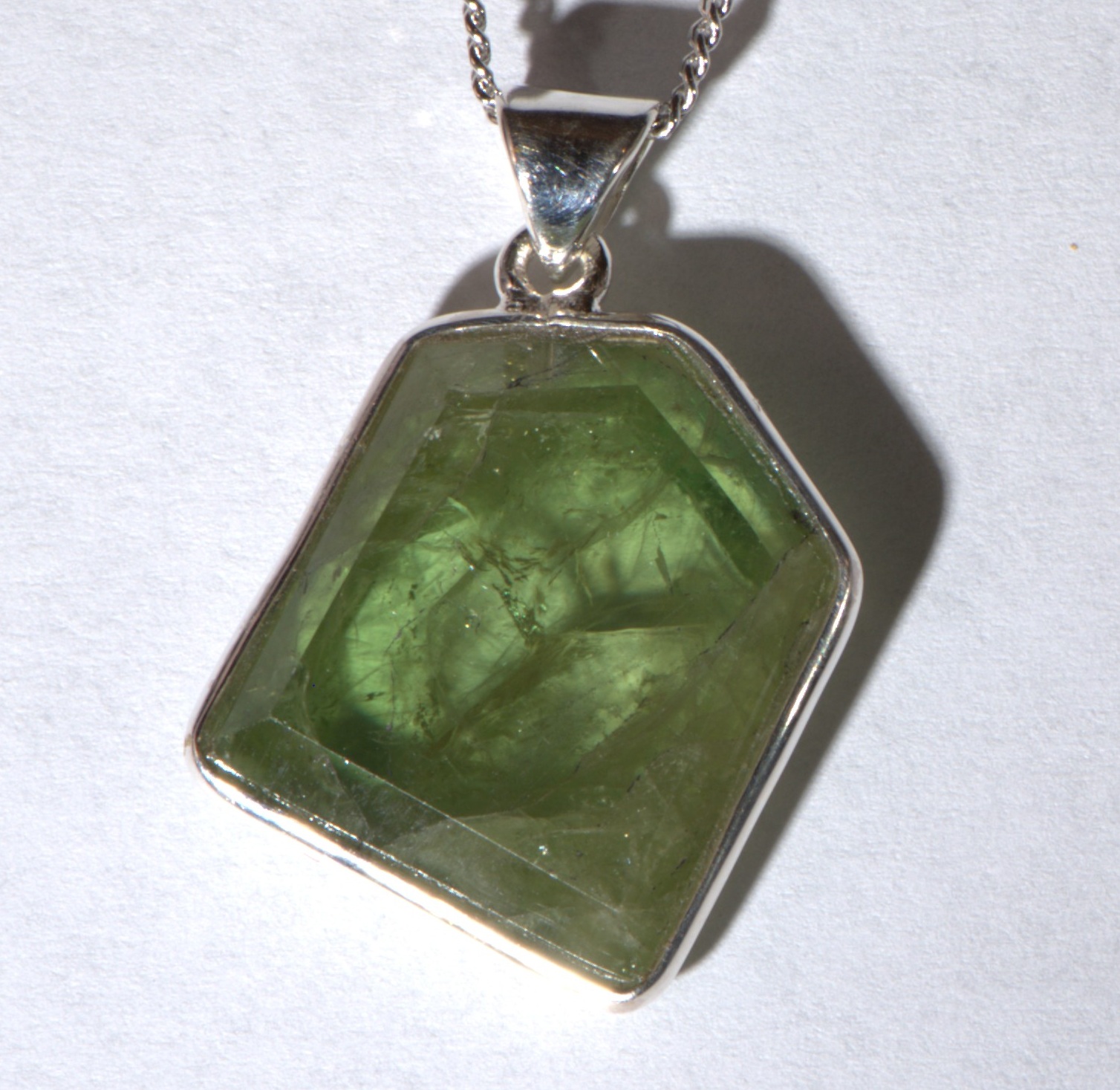 Sphenanhänger (Titanit)